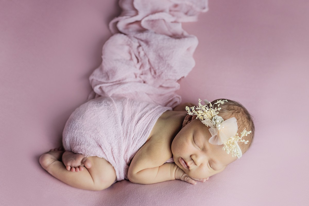 Съемка новорожденных. Фотограф новорожденных малышей Ирина Шайнурова