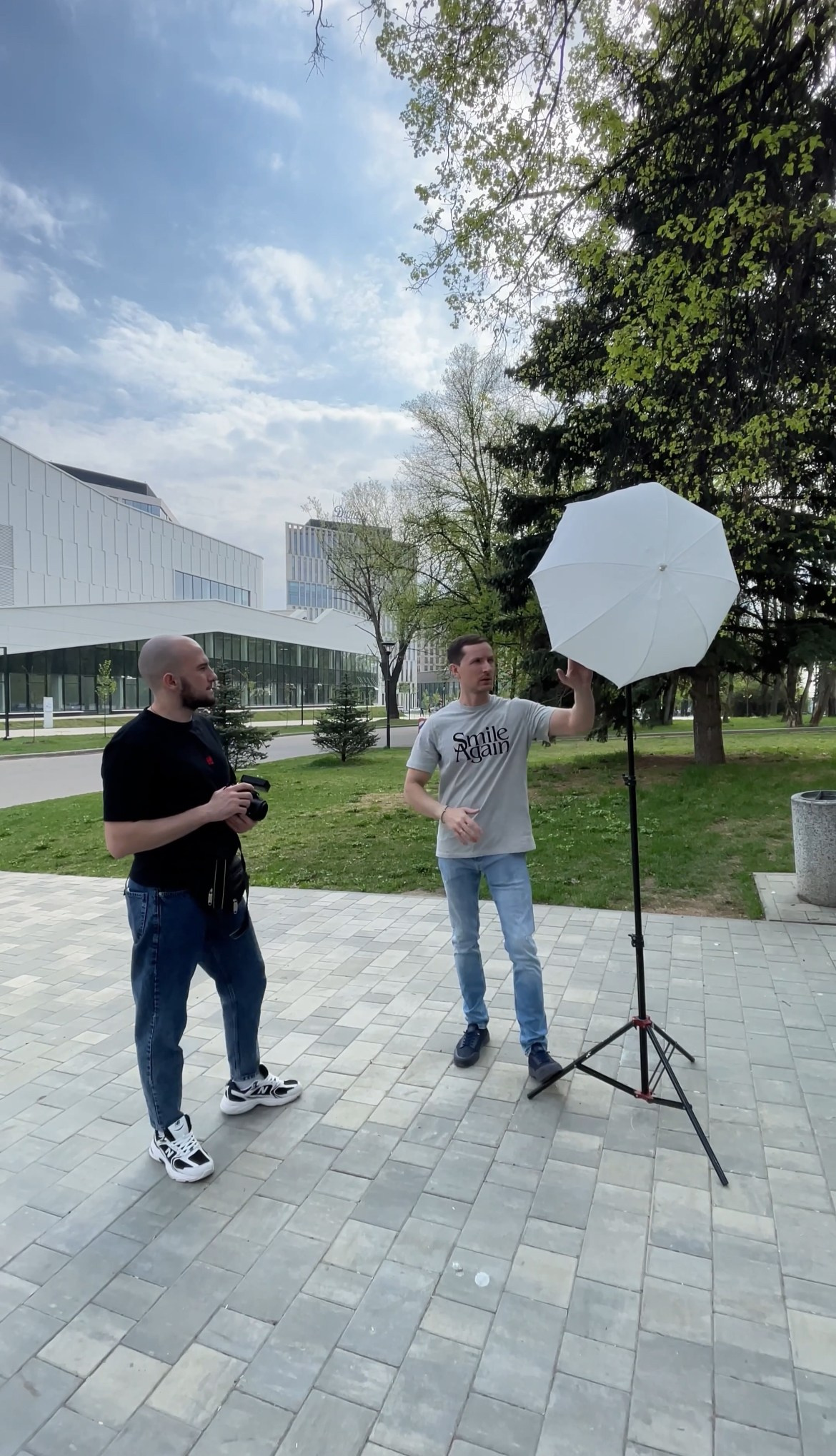 Индивидуальный Урок по фото с искуственным светом. Компания и фотошкола по созданию контента в Москве