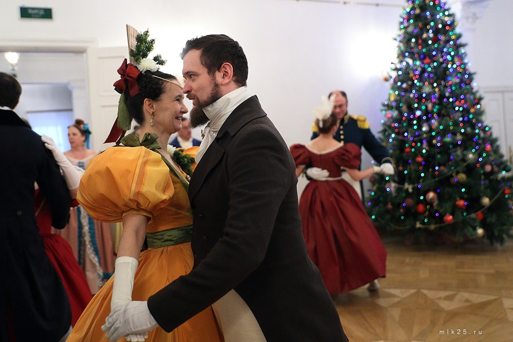 Рождественский бал. Mik25