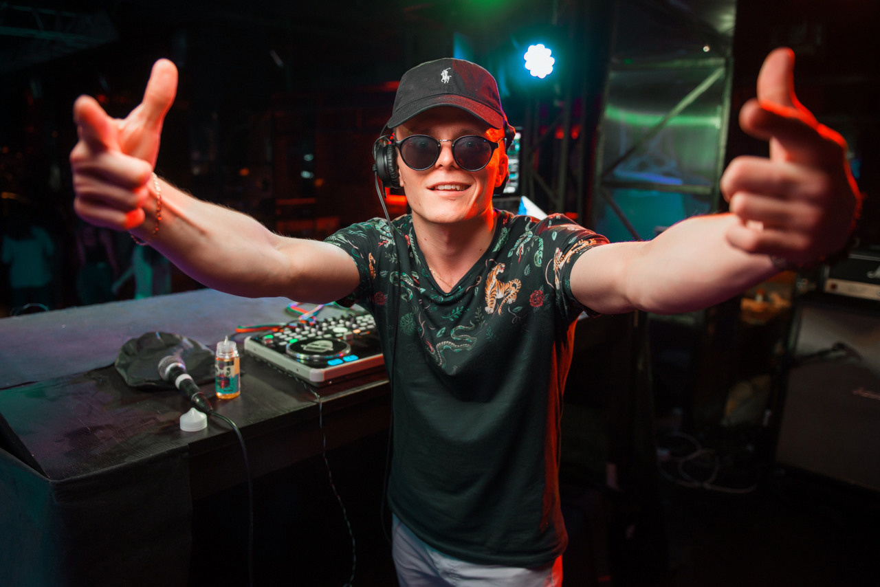 CLUB. Фотограф Сергей Некрасов