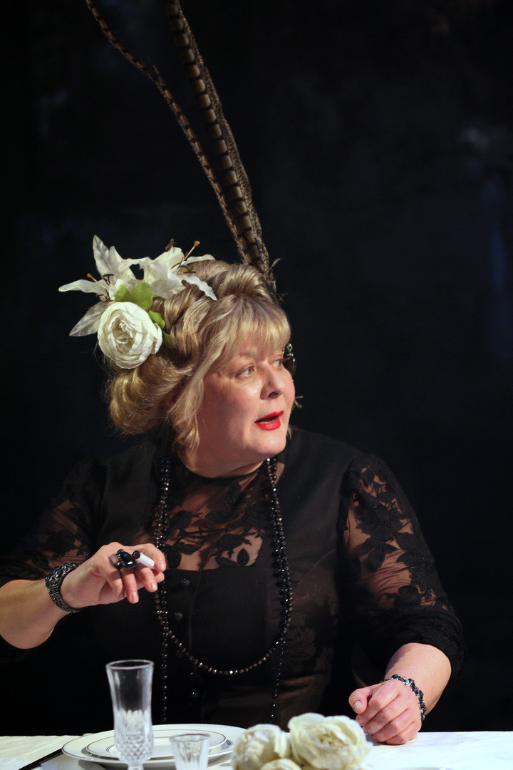 «Воскресенье» (театр Гоголя). СПЕКТАКЛИ