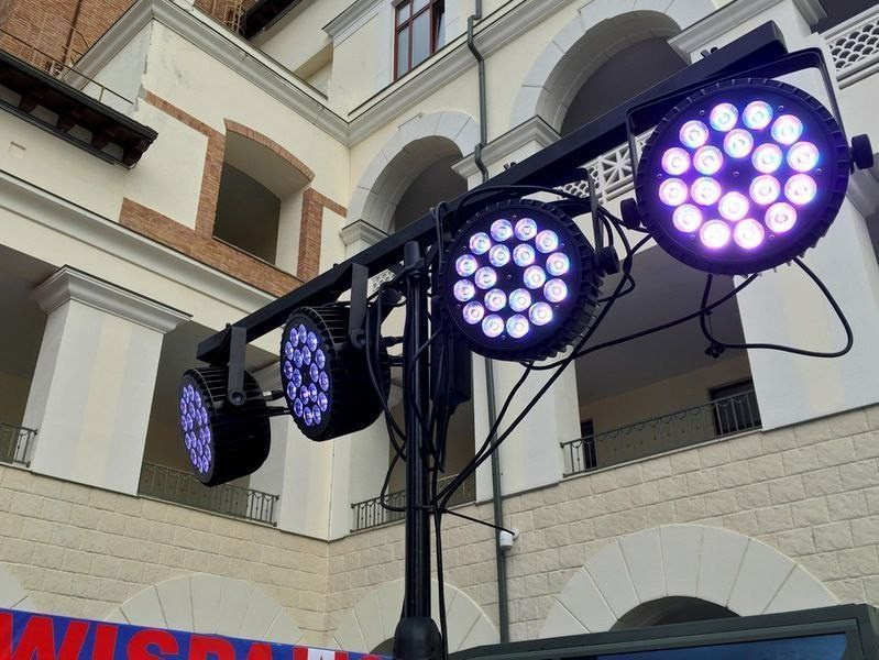 Стойки светомузыки