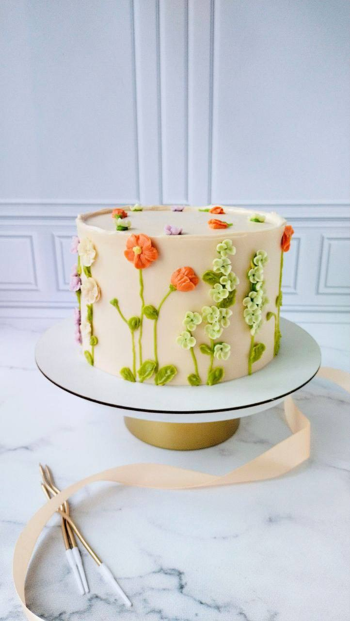 Работы учениц. Аникина Юлия / Кремовая флористика в корейской технике