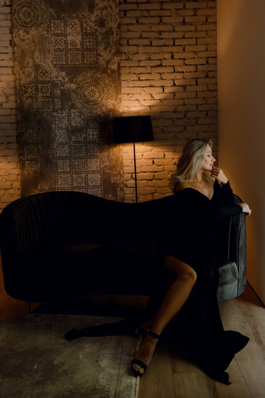 ЗАЛ «Каминная». Фотостудия в Мариуполе «Берлога»