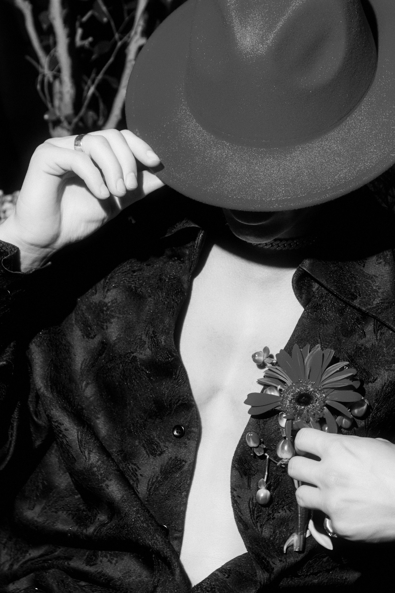 VLADISLAV MIROV /26 HB. Home