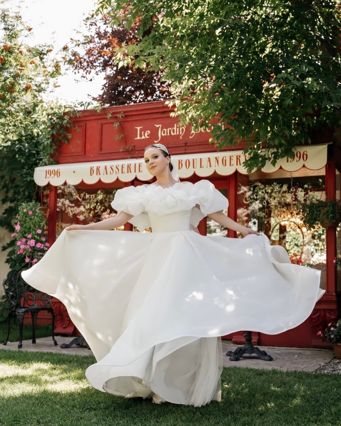 Топ фотостудий для свадебной фотосессии. Свадебный фотограф Новосибирск Мария Раменская
