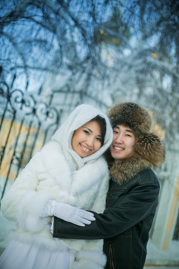 Зимнее свадебное фото. Фотограф Надежда Куин, Якутск