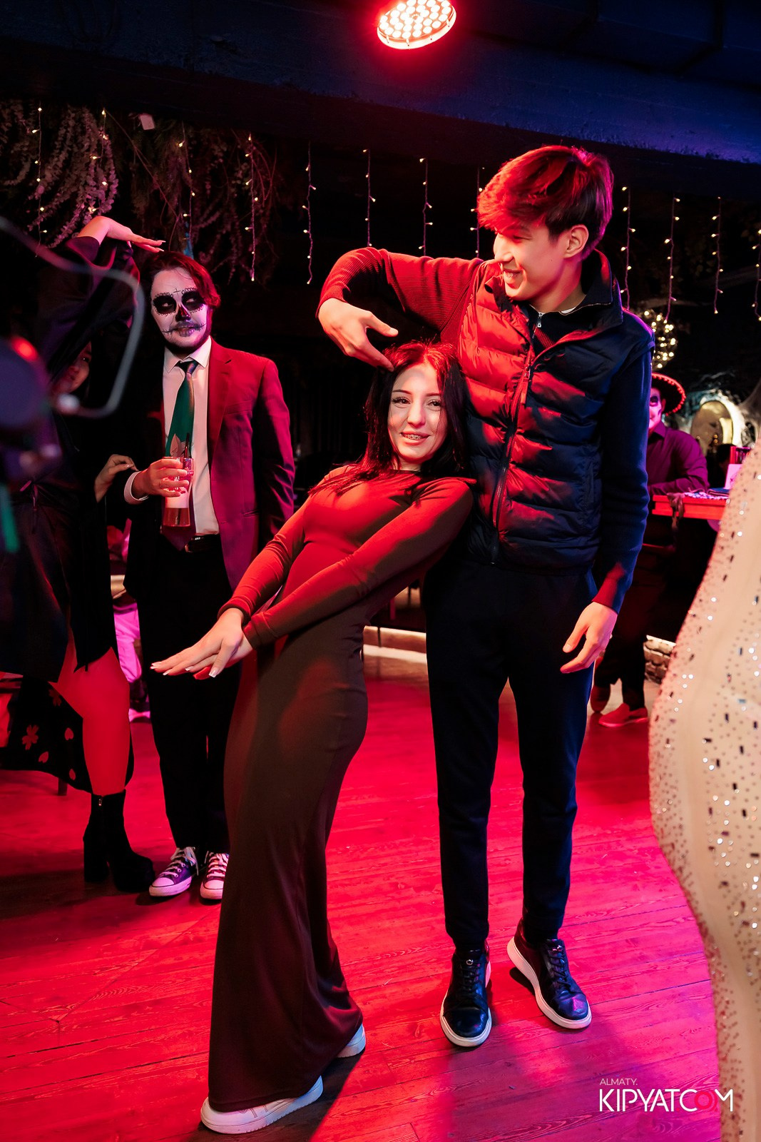 MUNCHEN PUB NA PANFILOVA. КИПЯТКОМ АЛМАТЫ!