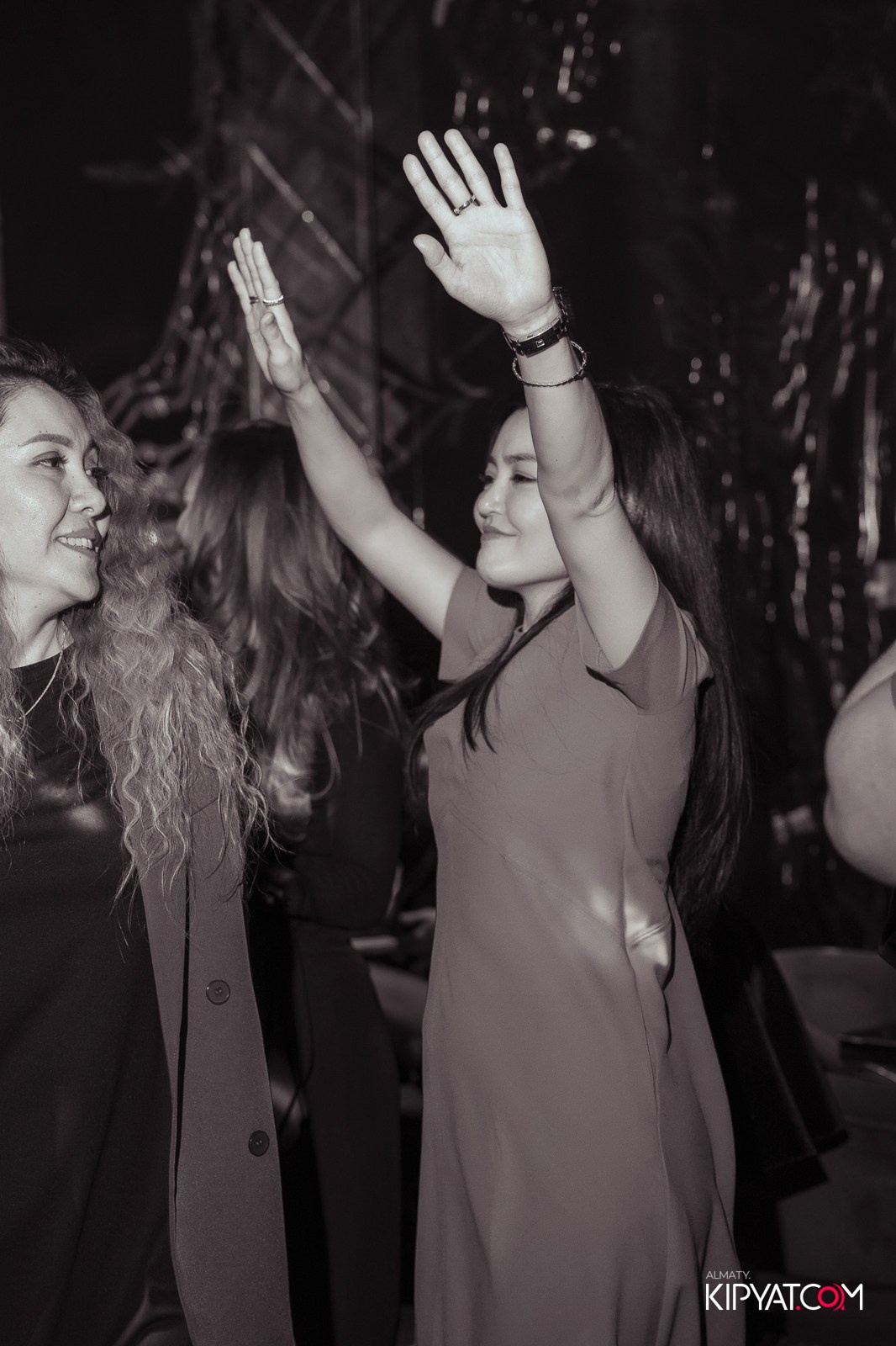 MOOD KARAOKE & TERRACE. КИПЯТКОМ АЛМАТЫ!