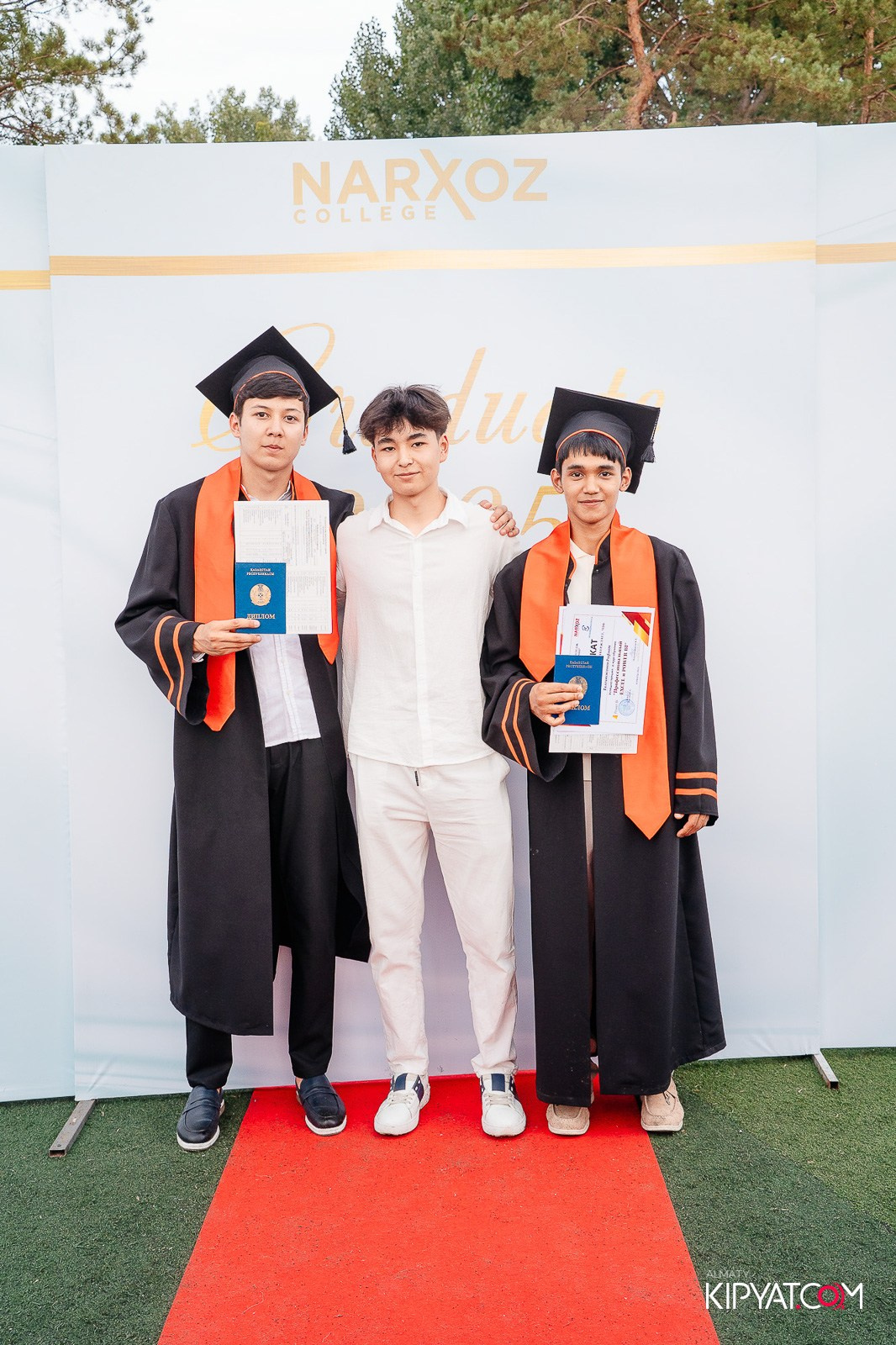 ВРУЧЕНИЕ ДИПЛОМОВ — НАРХОЗ КОЛЛЕДЖ. Part 1. КИПЯТКОМ АЛМАТЫ!