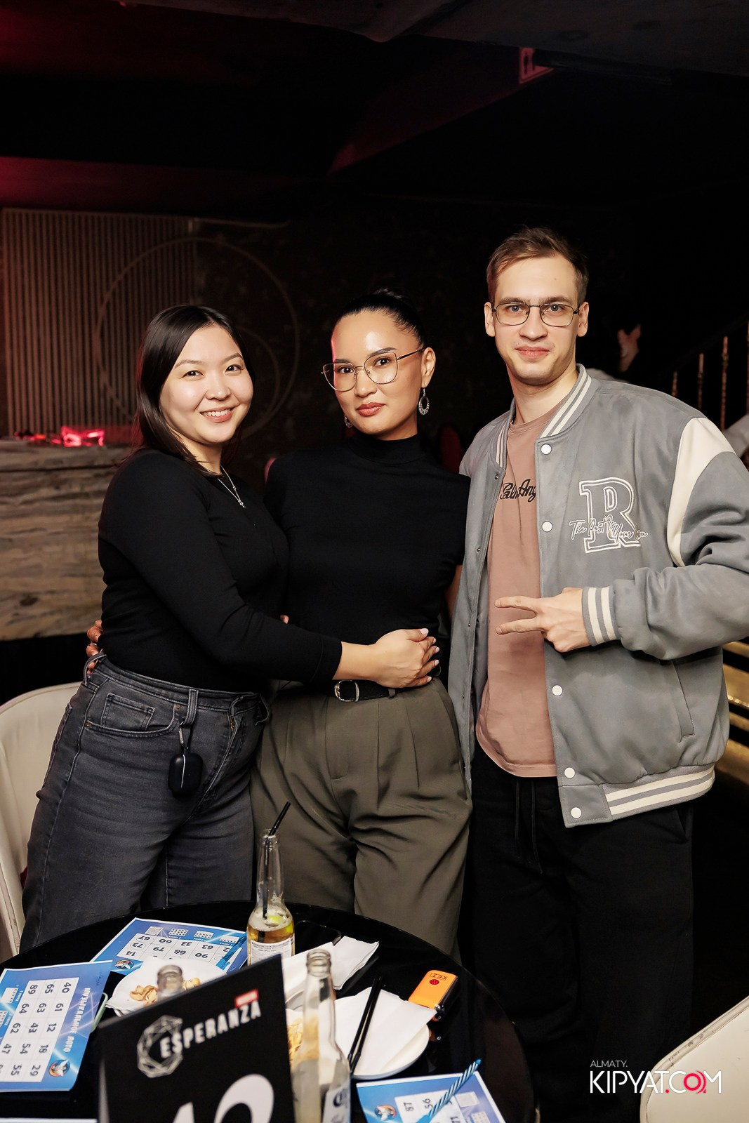 МУЗЫКАЛЬНОЕ ЛОТО В HIT RETRO. КИПЯТКОМ АЛМАТЫ! Фотосъемка мероприятий в Алматы