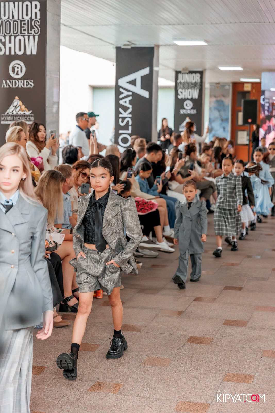 JUNIOR FASHION SHOW. КИПЯТКОМ АЛМАТЫ!