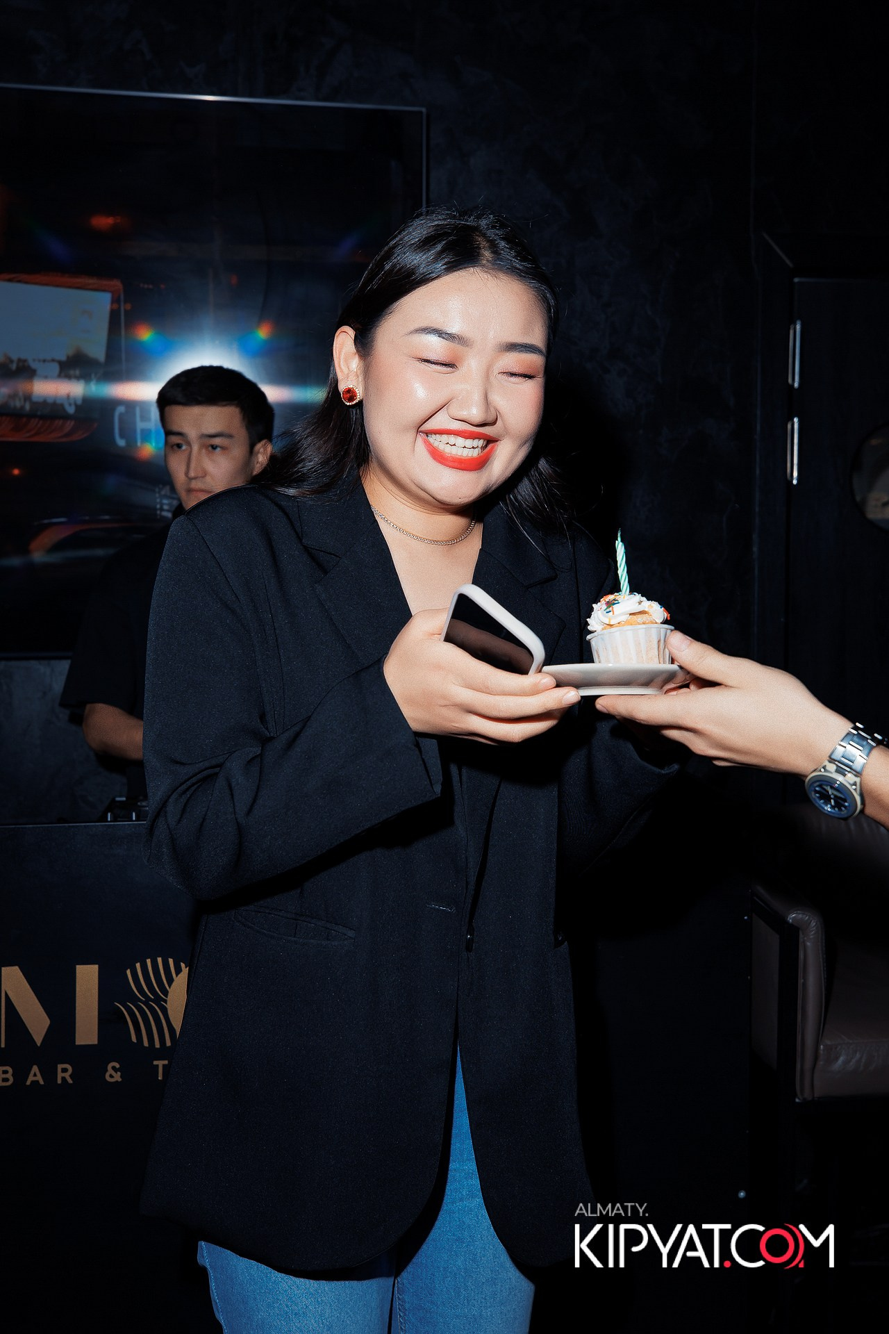 MOOD KARAOKE & TERRACE. КИПЯТКОМ АЛМАТЫ!