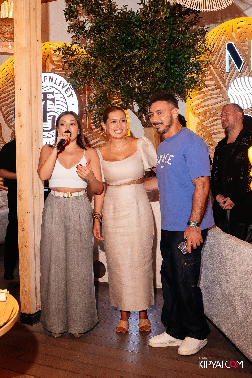 MOOD KARAOKE & TERRACE. КИПЯТКОМ АЛМАТЫ!