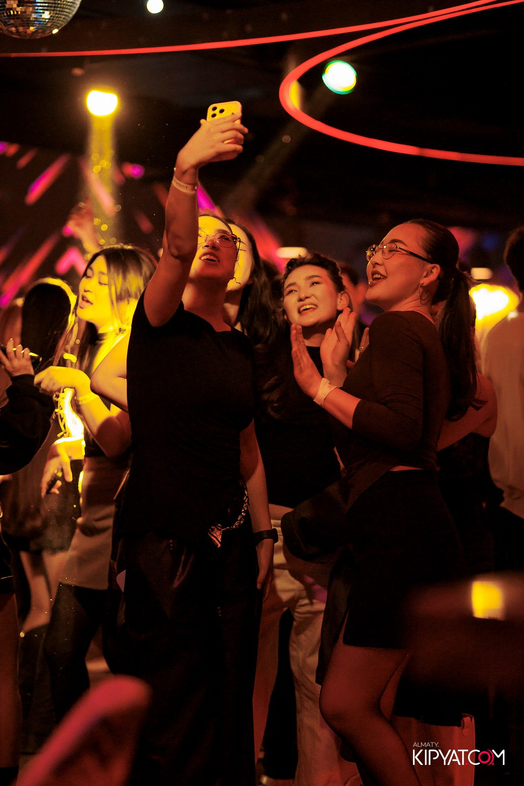 EVENT BAR. КИПЯТКОМ АЛМАТЫ! Фотосъемка мероприятий в Алматы