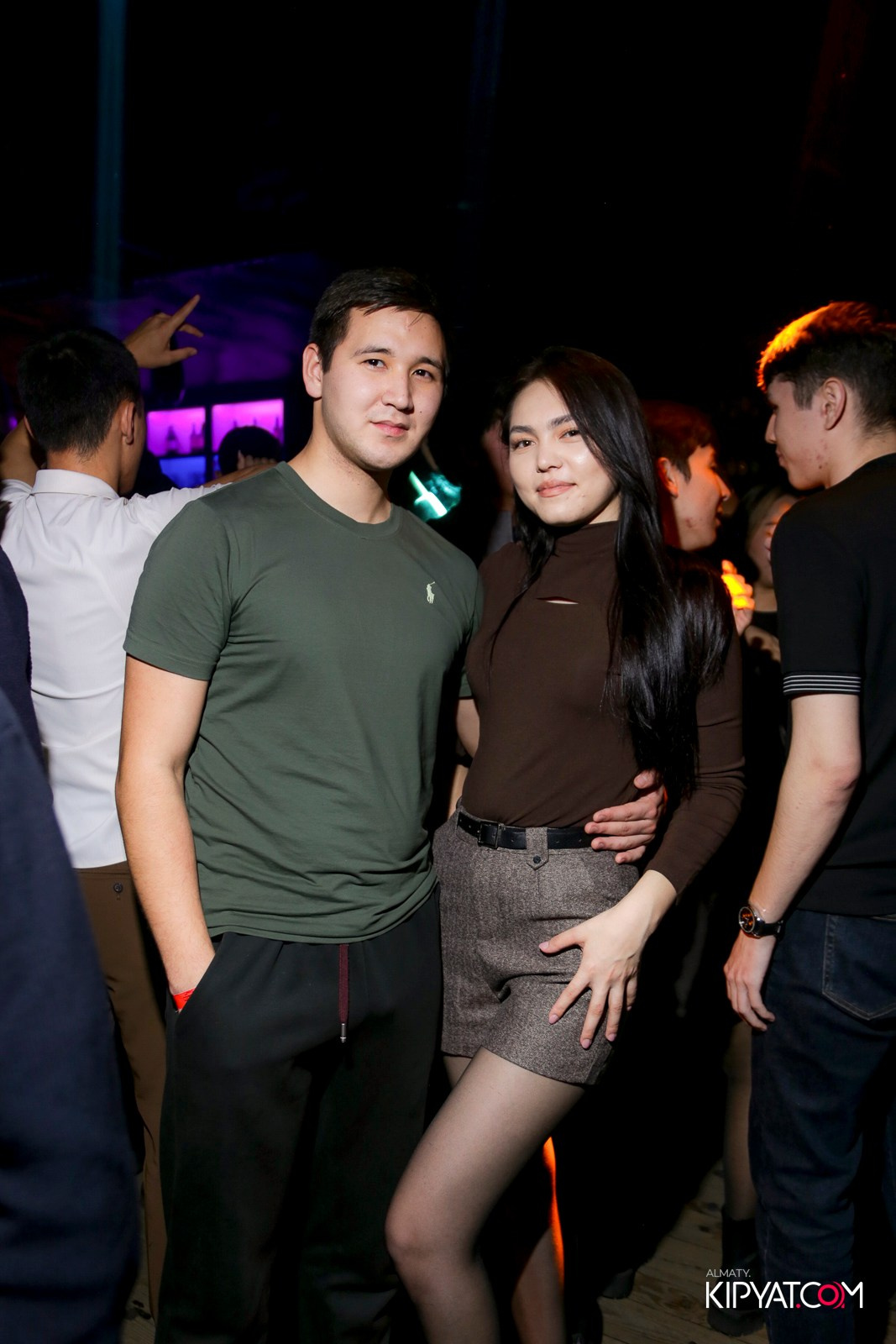 UYAT EMES BAR. КИПЯТКОМ АЛМАТЫ!