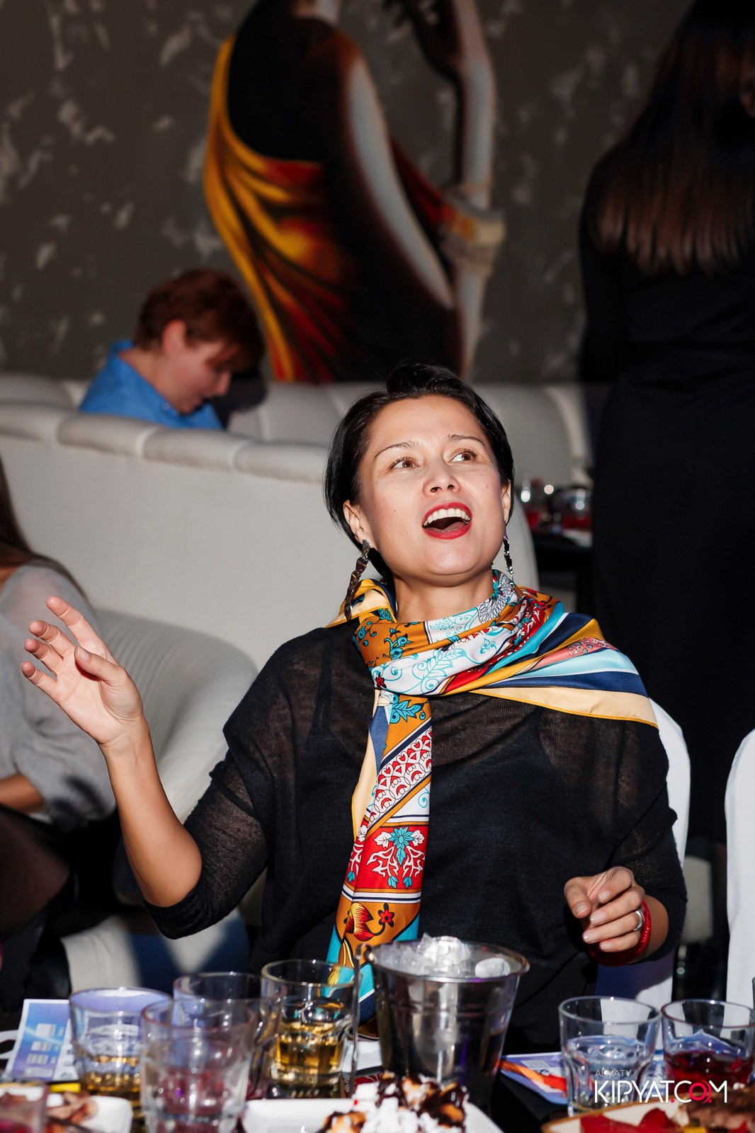 МУЗЫКАЛЬНОЕ ЛОТО В HIT RETRO. КИПЯТКОМ АЛМАТЫ! Фотосъемка мероприятий в Алматы