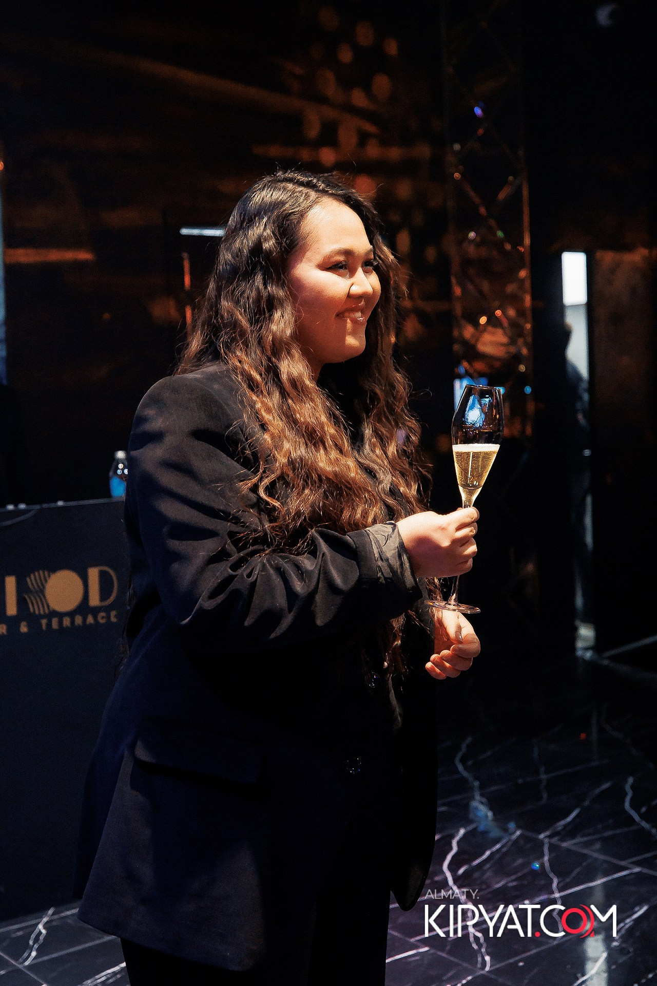 MOOD KARAOKE & TERRACE. КИПЯТКОМ АЛМАТЫ!