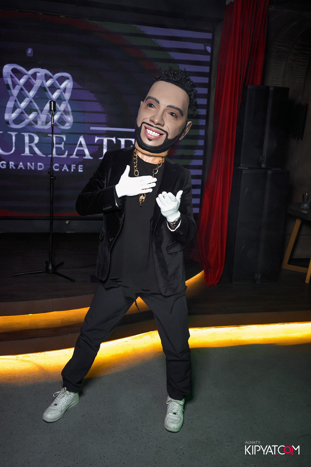 LAUREATE GRAND CAFE. КИПЯТКОМ АЛМАТЫ!