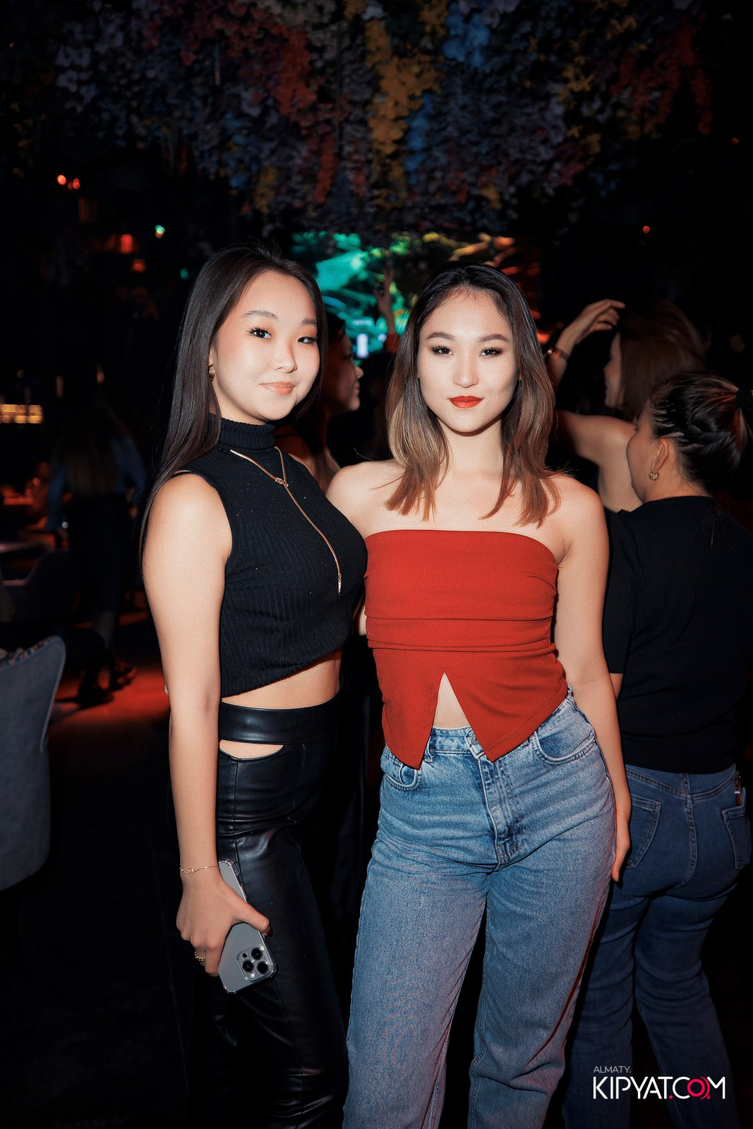 FRIENDS BAR & TERRACE. КИПЯТКОМ АЛМАТЫ!