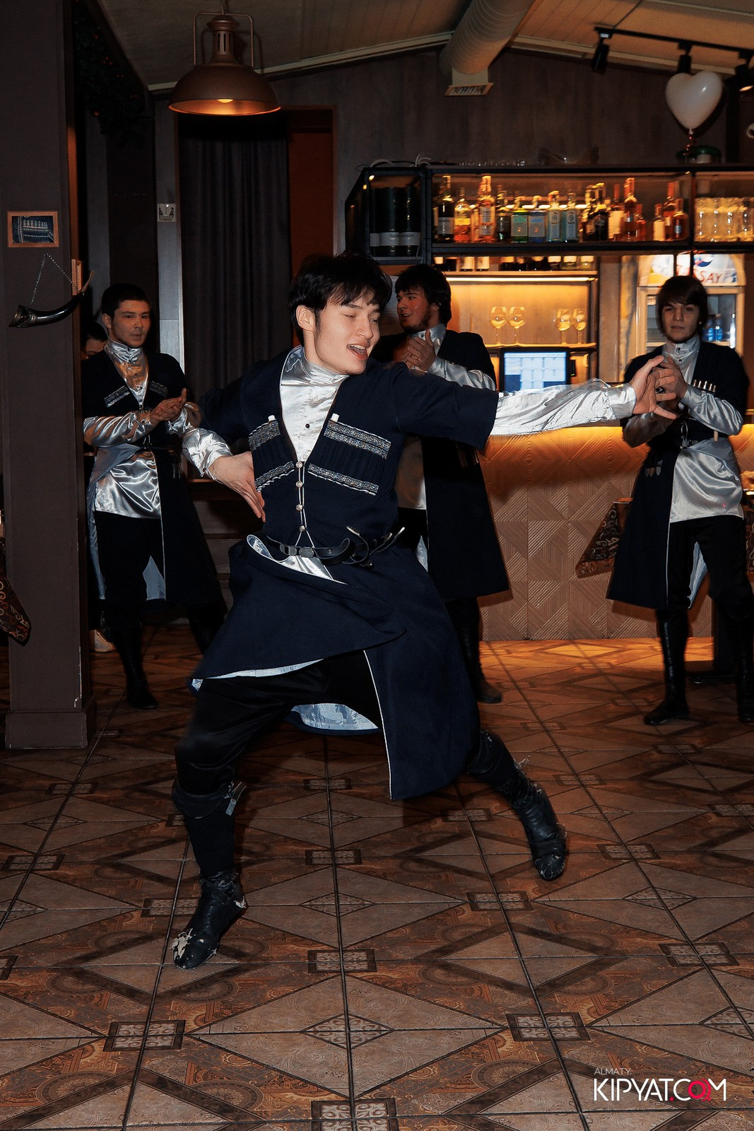 ДЕНЬ ВЛЮБЛЕННЫХ МЦХЕТА. КИПЯТКОМ АЛМАТЫ!