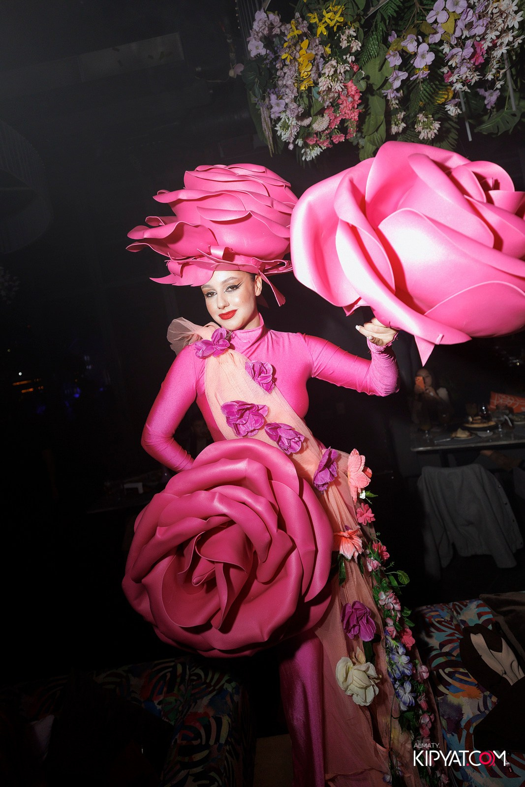 FRIENDS BAR & TERRACE. КИПЯТКОМ АЛМАТЫ! Фотосъемка мероприятий в Алматы