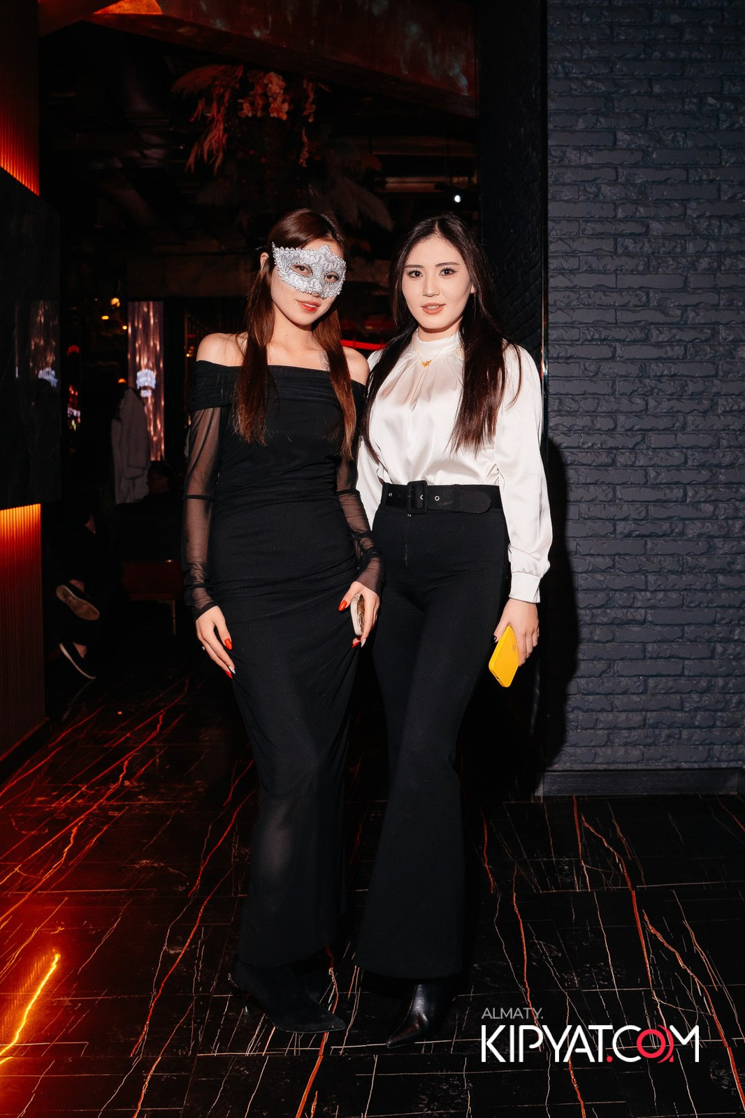 БАР ПАНАЕХАЛИ НА ТОЛЕ БИ. КИПЯТКОМ АЛМАТЫ!