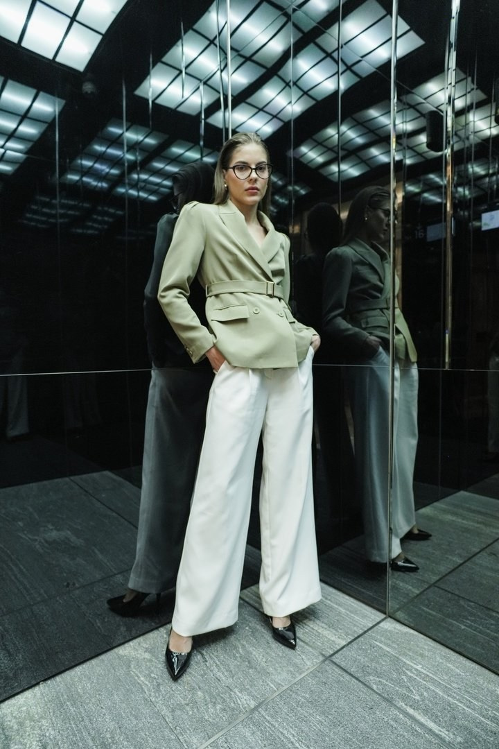 Полина Болховская. Съёмка одежды для маркетплейсов и брендов Morozova Production