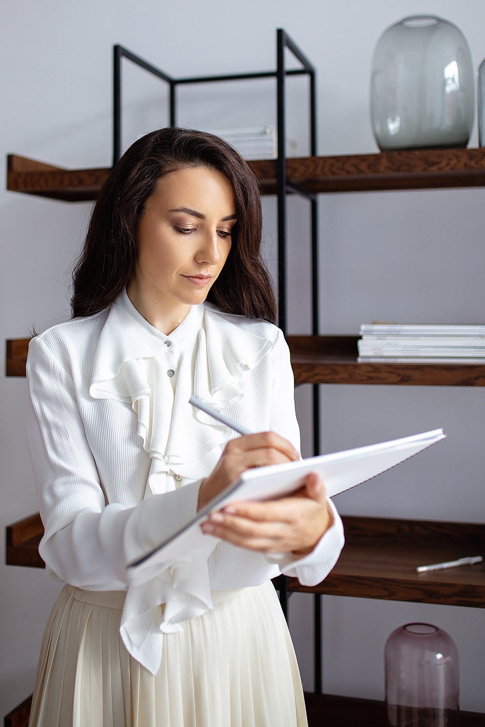 Елена, художник. Фотограф в Москве Ксения Мокрушина | Brand & Women photographer