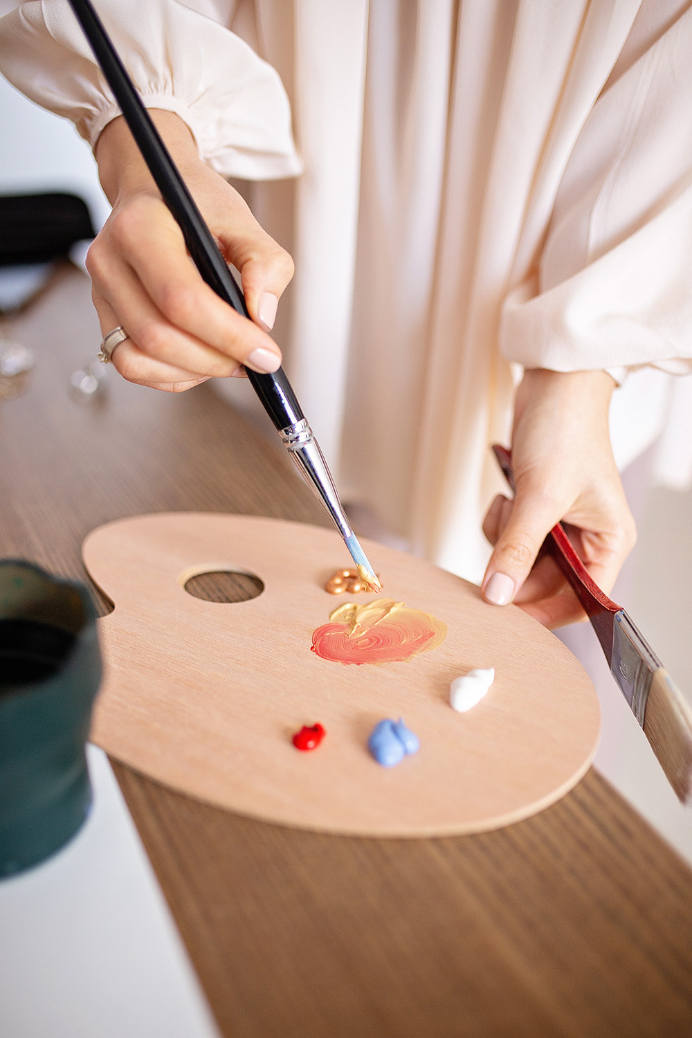 Елена, художник. Фотограф в Москве Ксения Мокрушина | Brand & Women photographer