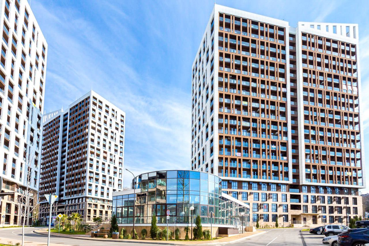 Стильная квартира для отдыха в ЖК бизнес класса с собственным бассейном!. Квартиры посуточно, длительно в Сочи, LARA APART GROUP