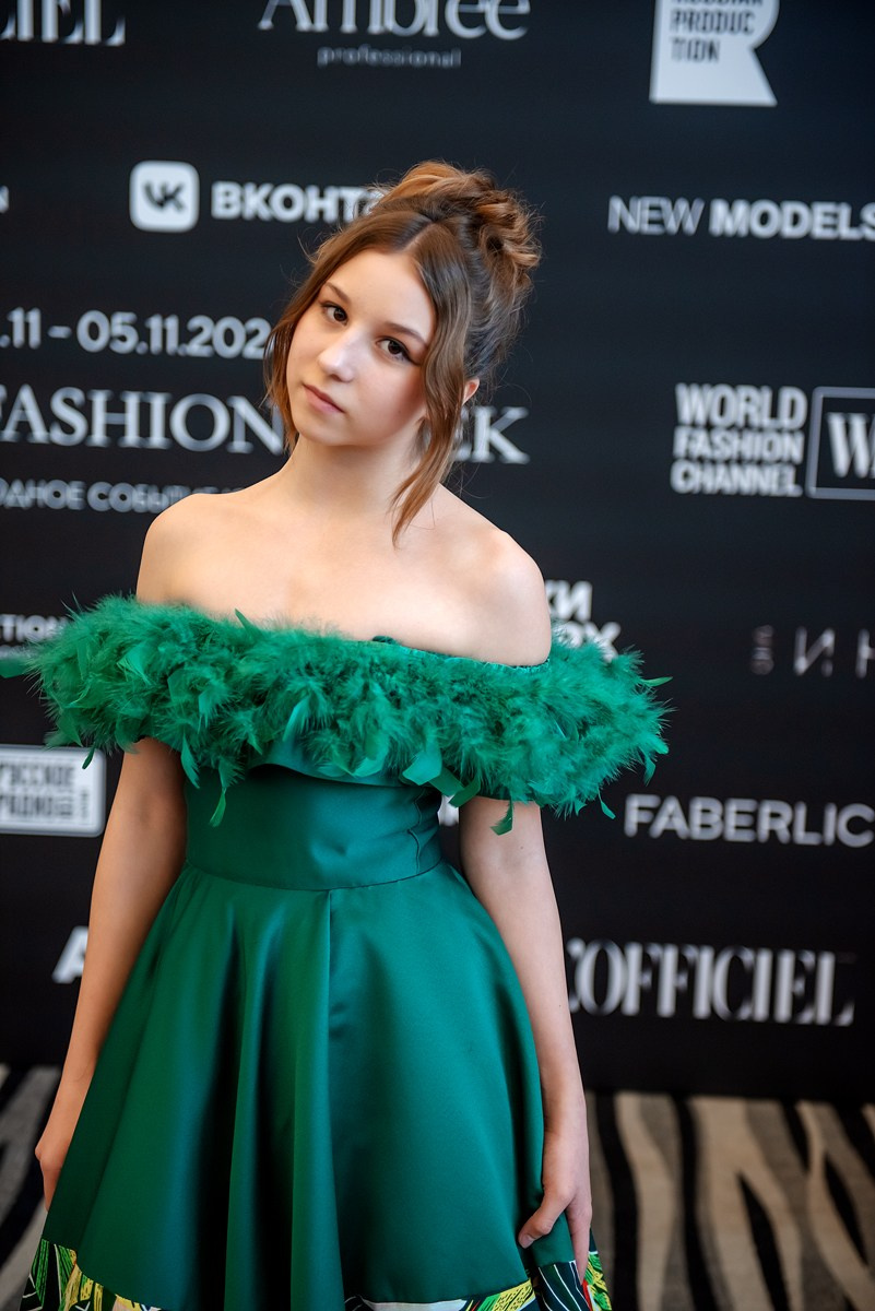 SochiFashionWeek2024 дизайнер Юлия Крылова. Семейный и коммерческий фотограф в Сочи Александр Бодунов