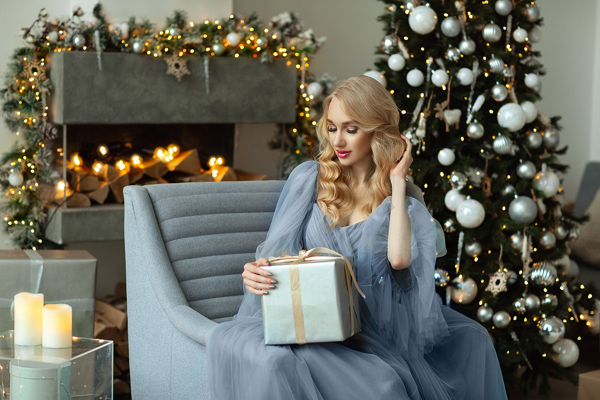 Приглашаю на фотосессии в студии Москвы. Будуарный и женский портретный фотограф Москва