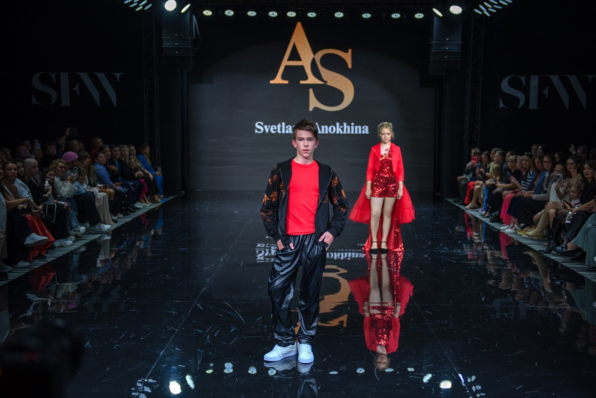 SochiFashionWeek2024 дизайнер Анохина Светлана. Семейный и коммерческий фотограф в Сочи Александр Бодунов