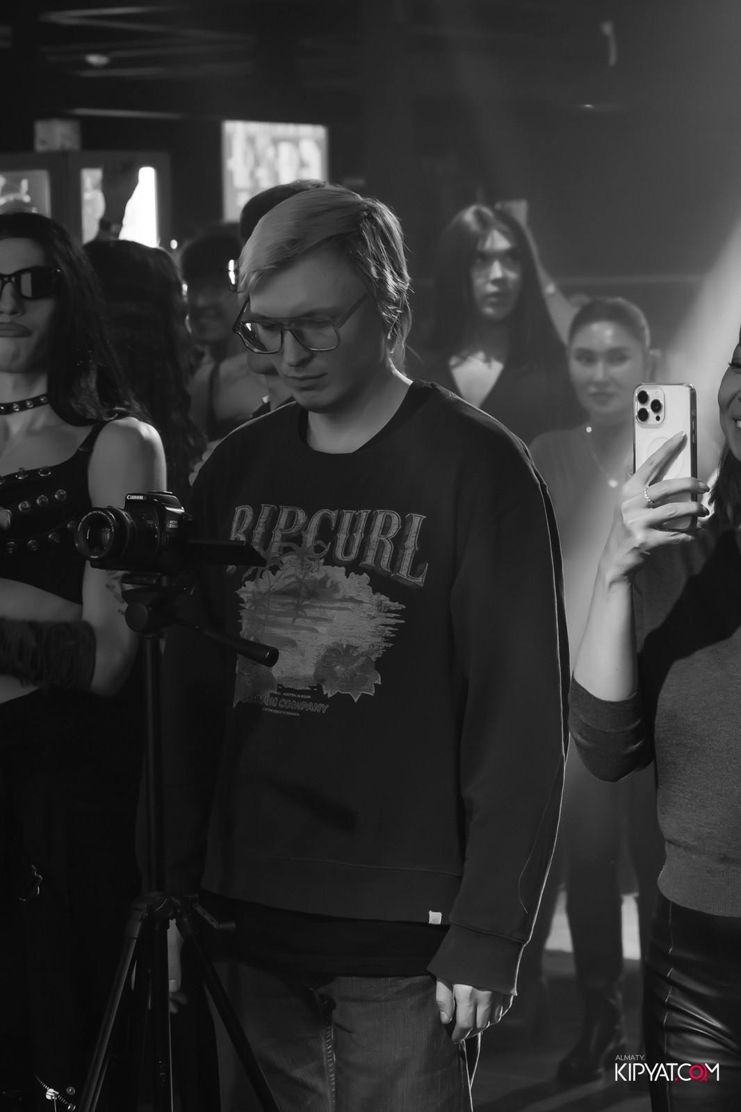 НОЧНОЙ КЛУБ ICON. КИПЯТКОМ АЛМАТЫ!