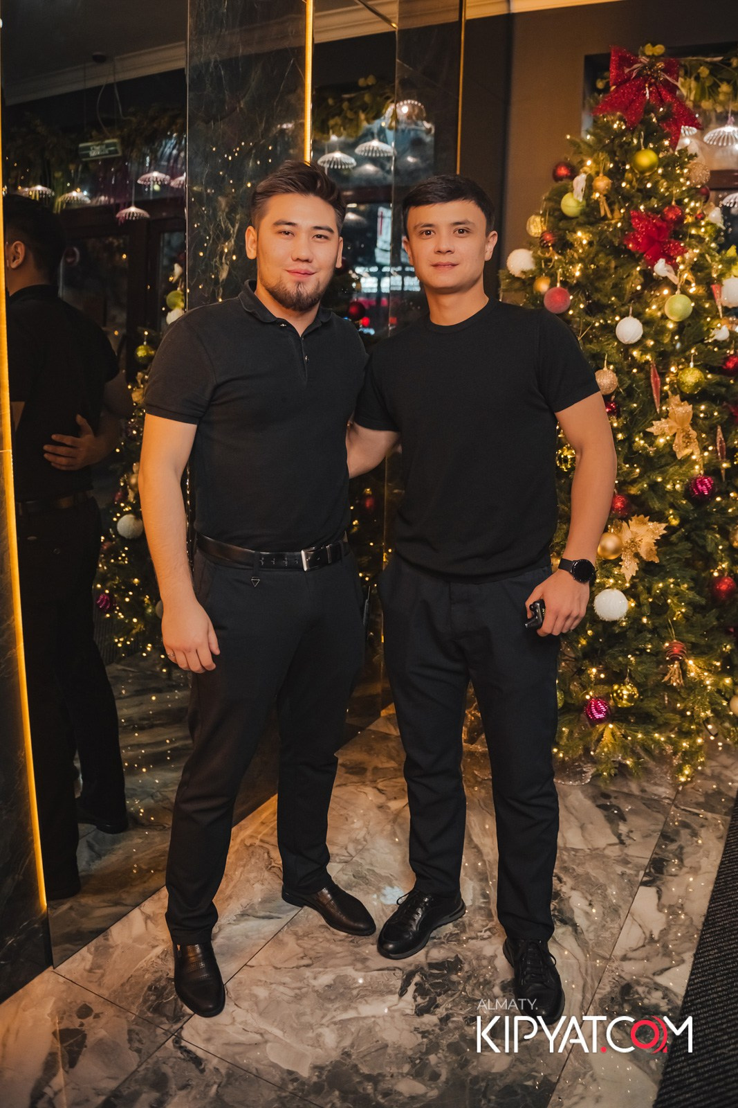 БАР ПАНАЕХАЛИ НА ДОСТЫК. КИПЯТКОМ АЛМАТЫ!