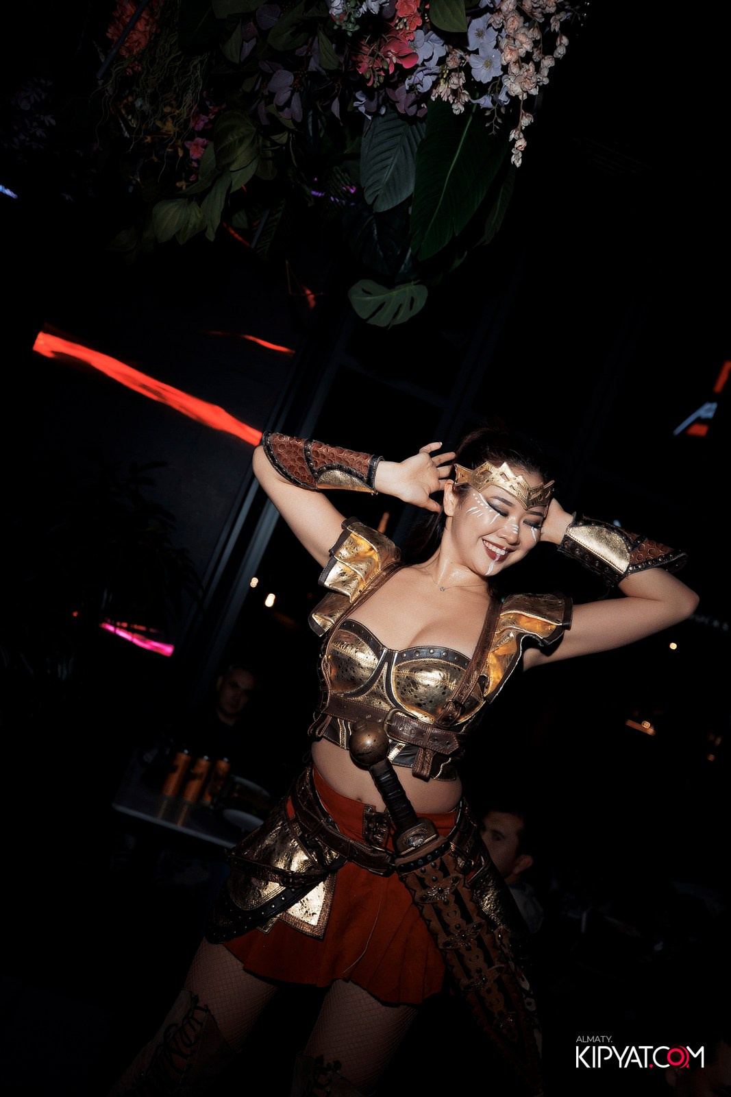 FRIENDS BAR & TERRACE. КИПЯТКОМ АЛМАТЫ!