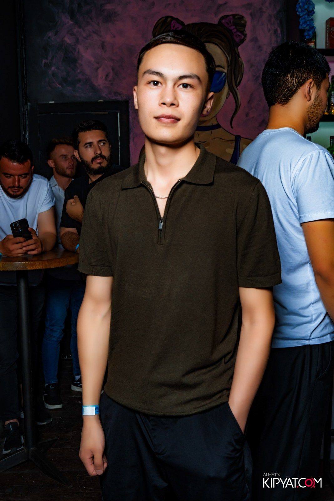 UYAT EMES BAR. КИПЯТКОМ АЛМАТЫ!