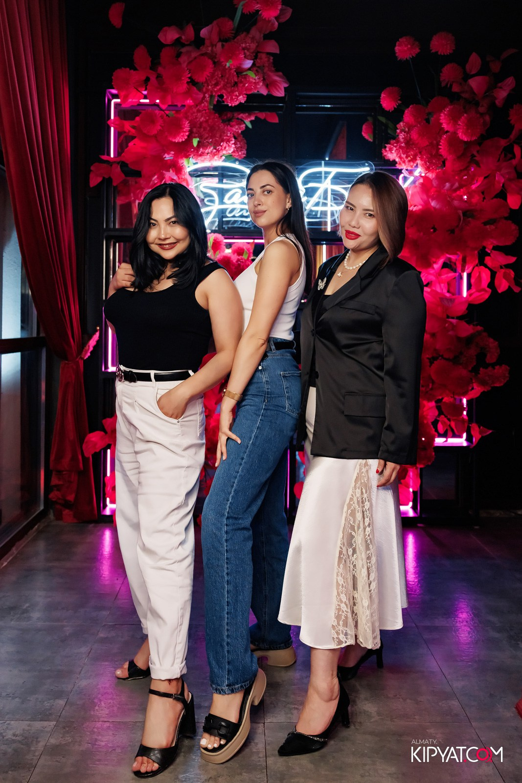 ЗАЯ, НА БИС. КИПЯТКОМ АЛМАТЫ!