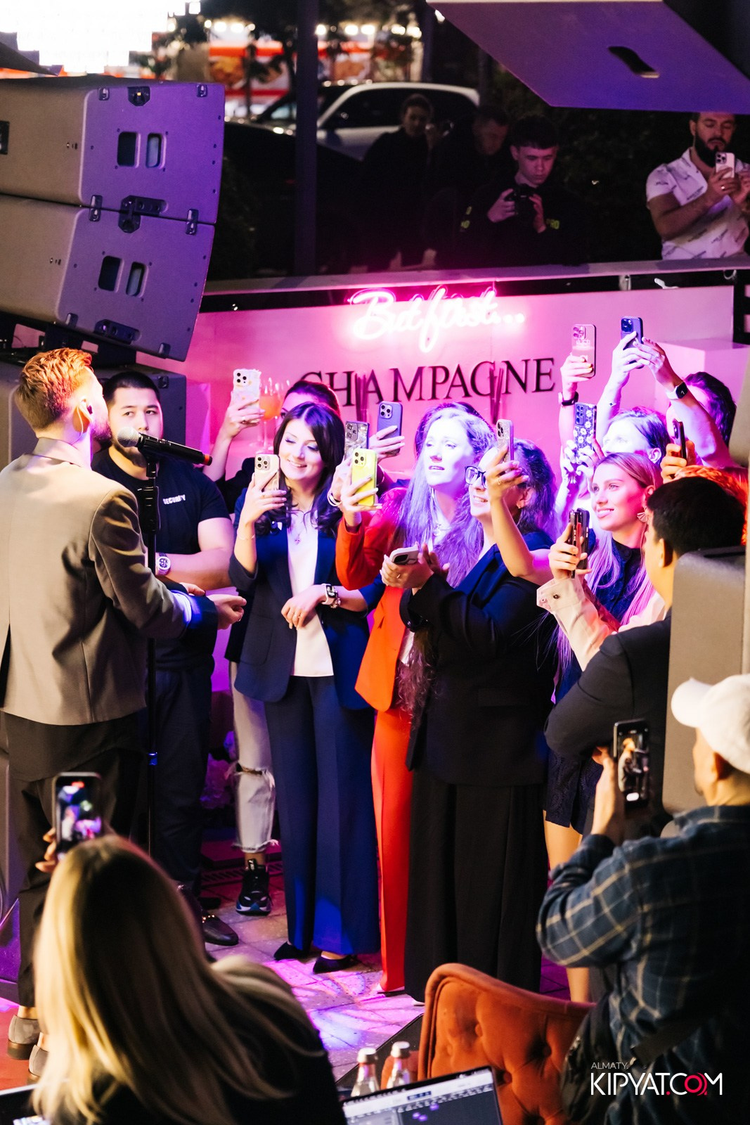 НОДАР РЕВИЯ В «ЗАЯ, НА БИС». КИПЯТКОМ АЛМАТЫ!