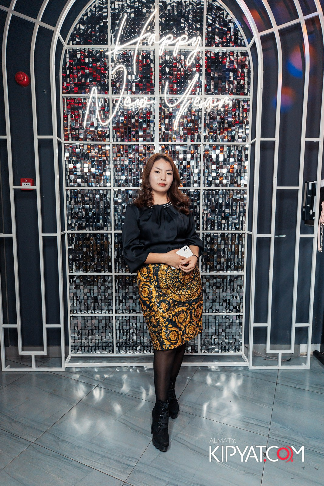 FRIENDS BAR & TERRACE. КИПЯТКОМ АЛМАТЫ!