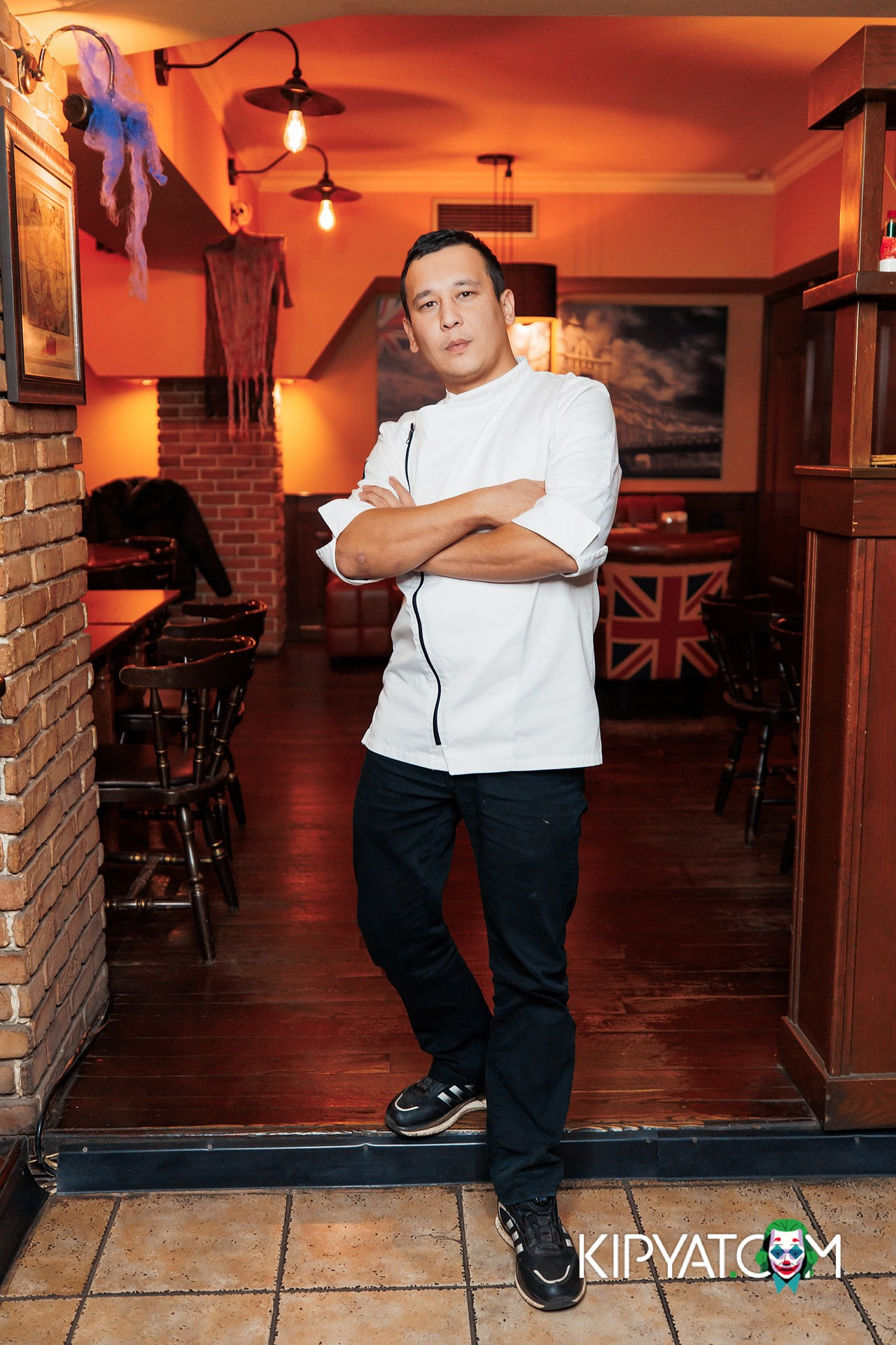 DICKENS RESTAURANT & BAR. КИПЯТКОМ АЛМАТЫ!