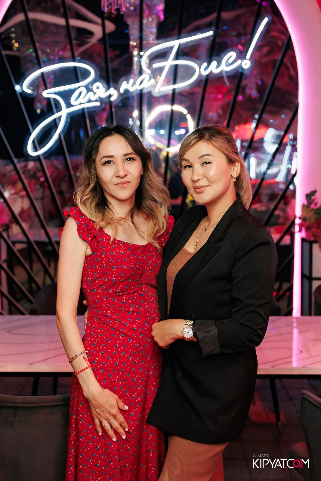 ЗАЯ, НА БИС. КИПЯТКОМ АЛМАТЫ!