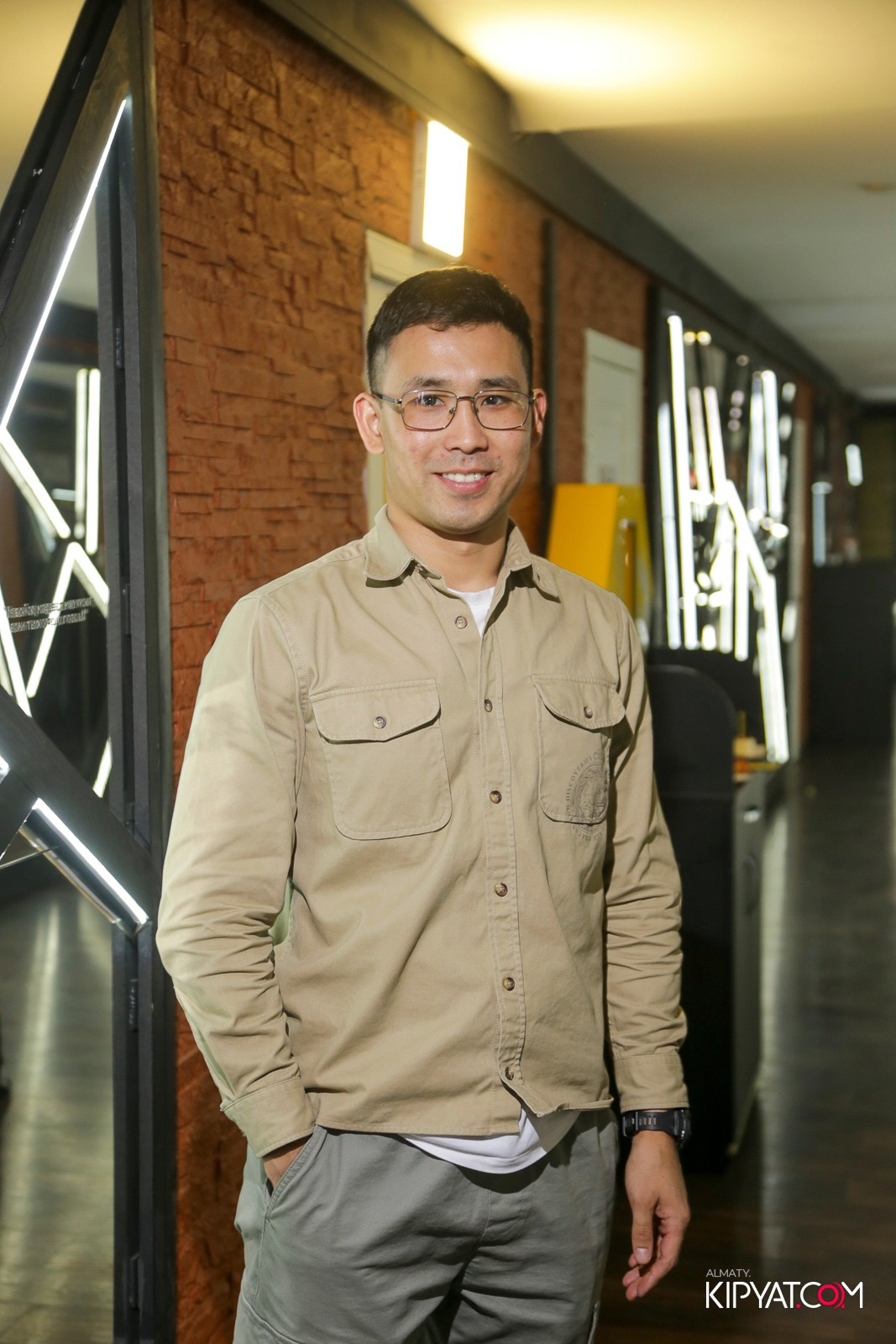 УХО И МЕДВЕДЬ НА САИНА. КИПЯТКОМ АЛМАТЫ! Фотосъемка мероприятий в Алматы