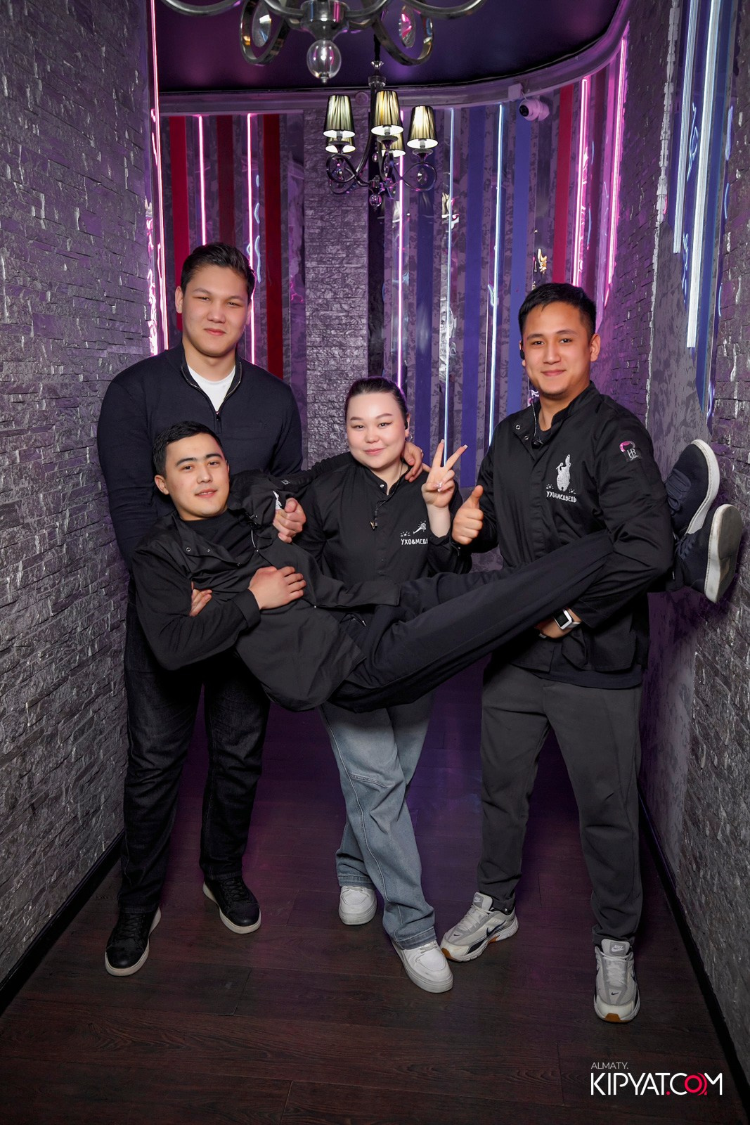 УХО И МЕДВЕДЬ НА ГАГАРИНА. КИПЯТКОМ АЛМАТЫ! Фотосъемка мероприятий в Алматы