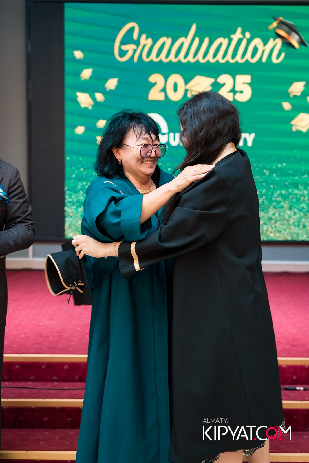 GRADUATION 2025 Q UNIVERSITY. КИПЯТКОМ АЛМАТЫ!