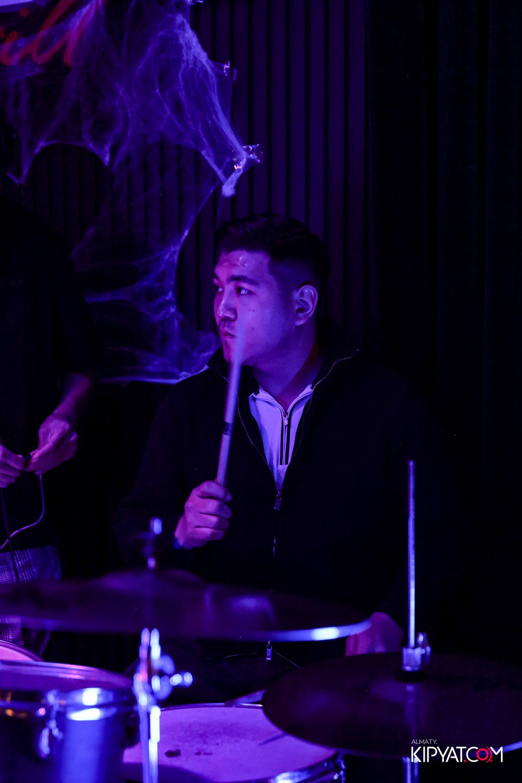 HALLOWEEN — ПИНТА НА ГОГОЛЯ. КИПЯТКОМ АЛМАТЫ!