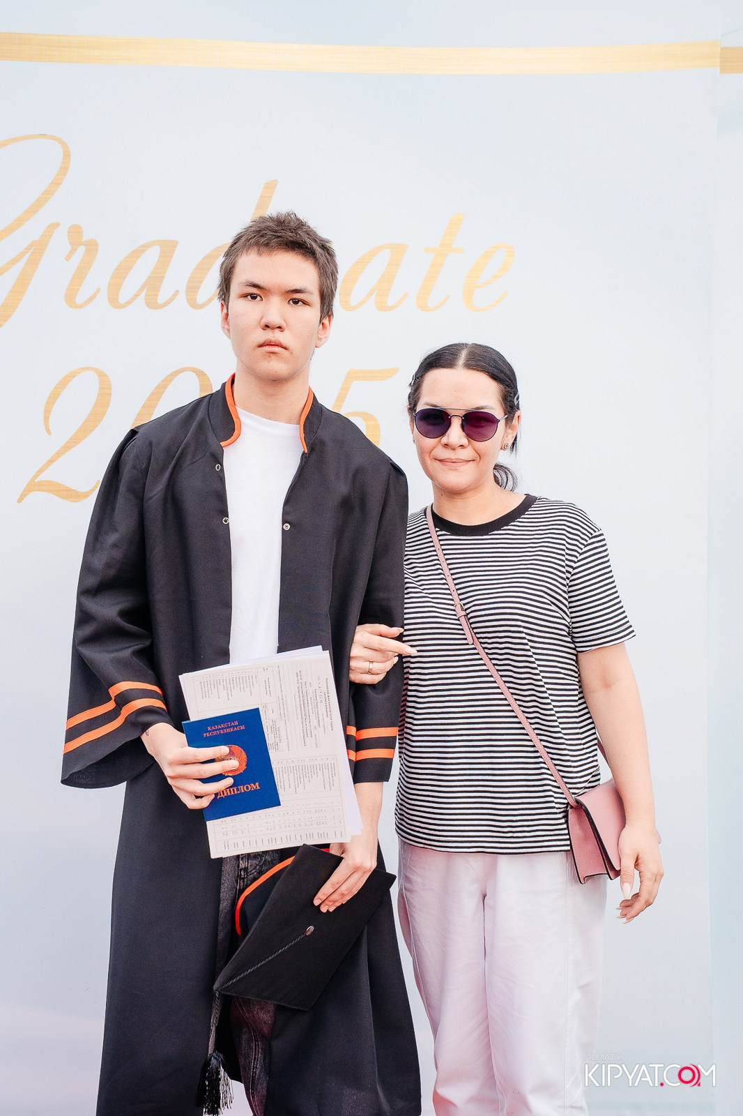 ВРУЧЕНИЕ ДИПЛОМОВ — НАРХОЗ КОЛЛЕДЖ. Part 1. КИПЯТКОМ АЛМАТЫ!