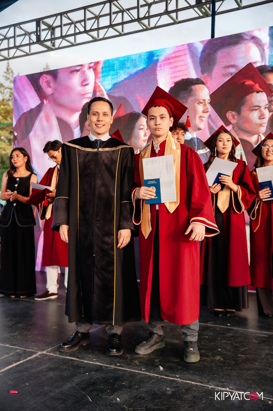 ВРУЧЕНИЕ ДИПЛОМОВ — НАРХОЗ КОЛЛЕДЖ. Part 4. КИПЯТКОМ АЛМАТЫ!