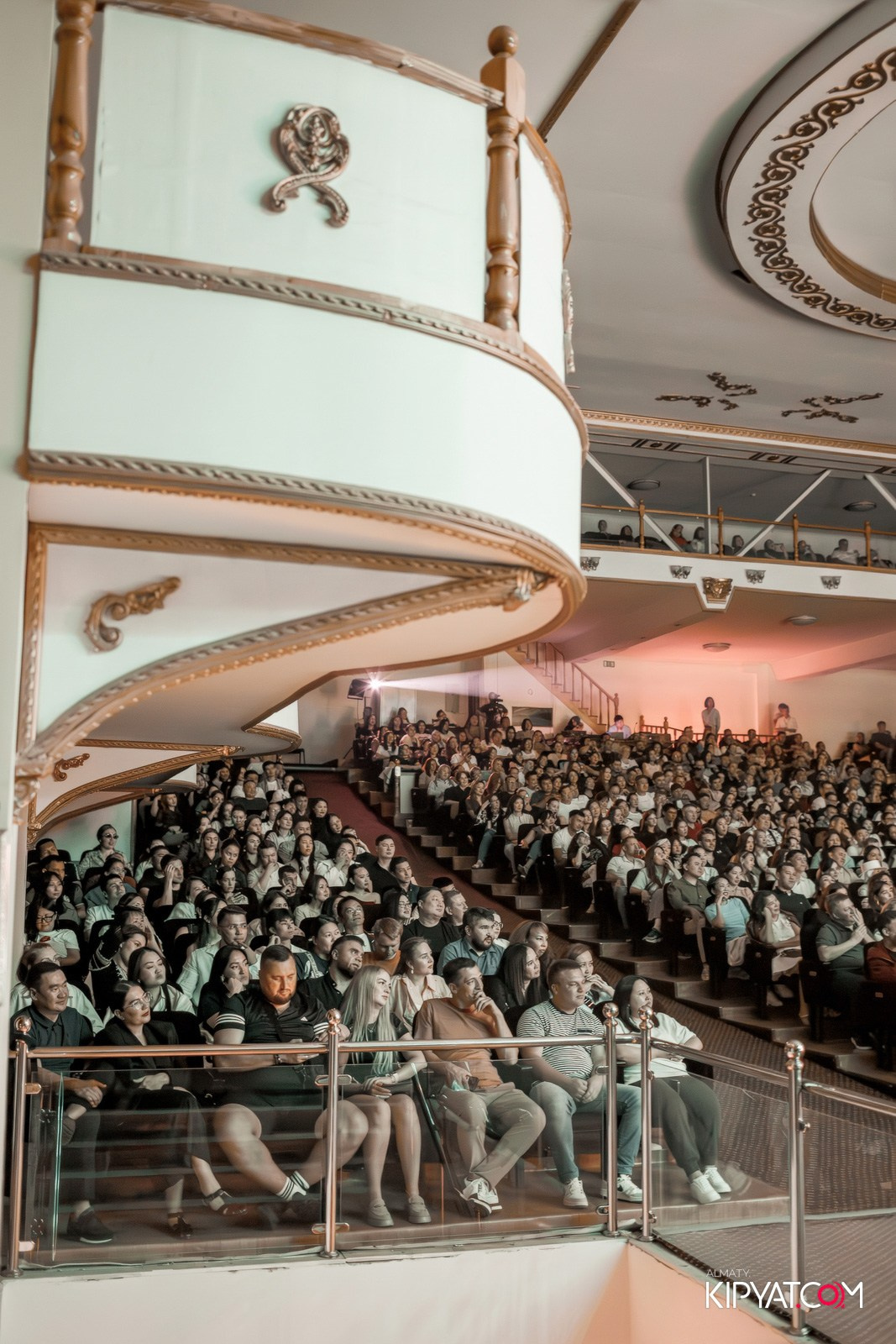 STAND UP КОНЦЕРТ АЛЕКСАНДА МЕРКУЛЬ. КИПЯТКОМ АЛМАТЫ!